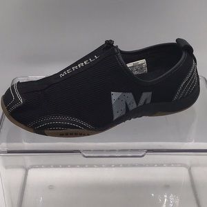 Merrell Black Canvas Zipper Shoe